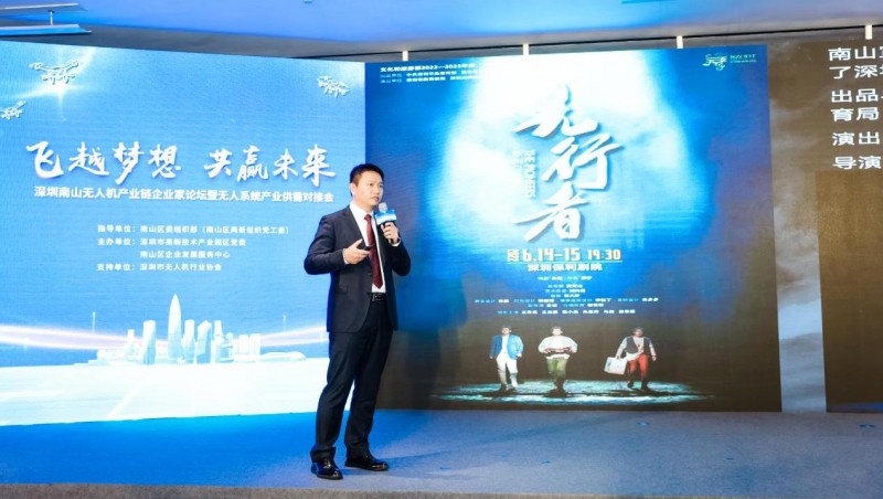 潜行创新发布全球首款融合"激光雷达+AI视觉 "泳池机器人 L1 Ultra--以颠覆性双智融合技术开启水下智能清洁新纪元